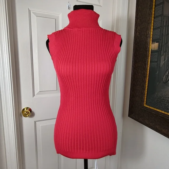 Women's Knit Ribbed Sleeveless Turtleneck In Poppy Red Size Medium - Picture 2 of 9